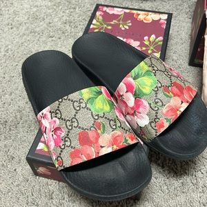 Bloom Gucci Slides
